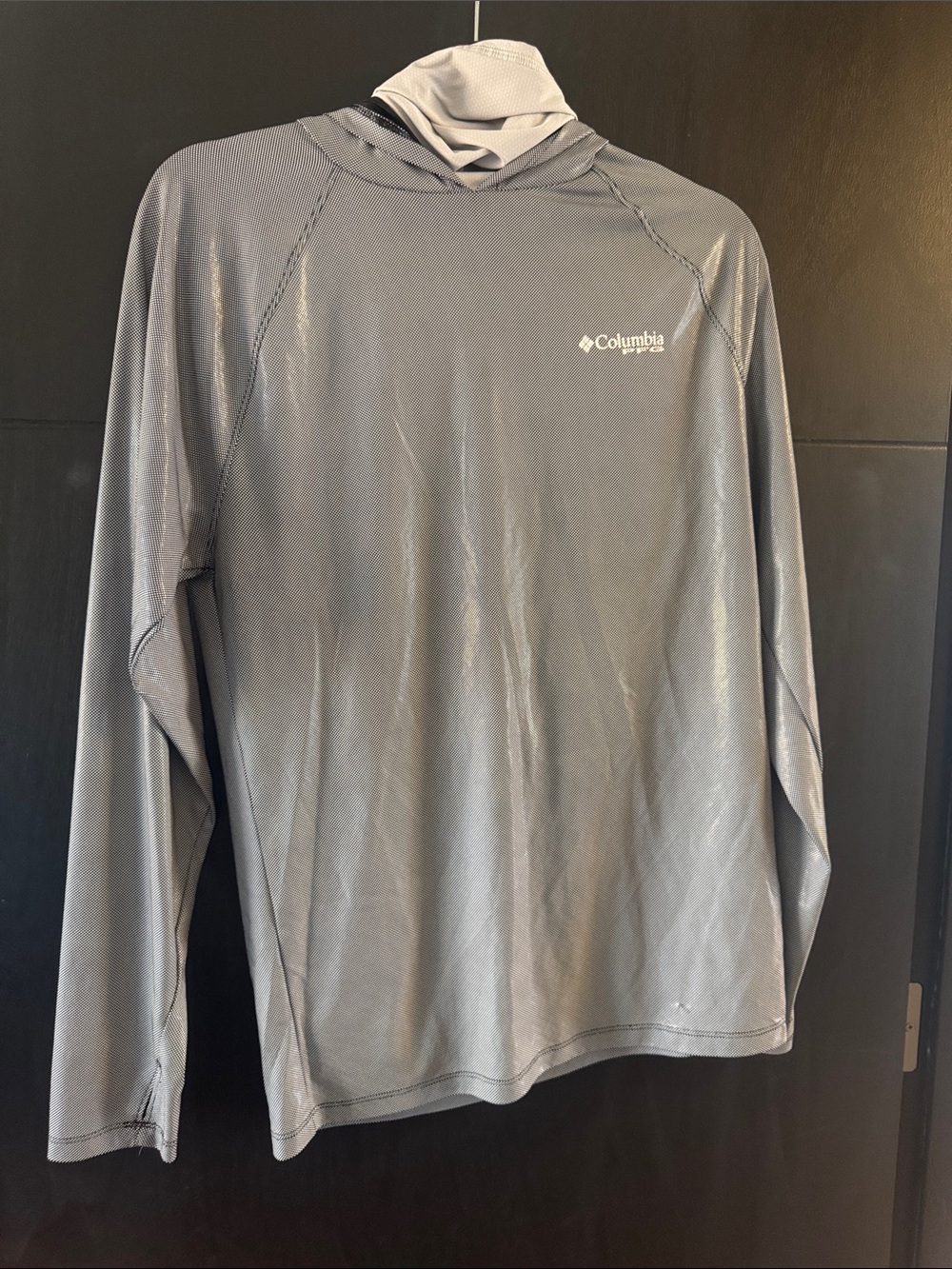 Columbia Gray Hooded Performance Sun Shirt